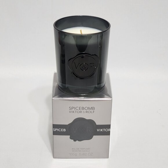 Spicebomb by Viktor & Rolf Men 5.82 oz / 165 g Scented Candle - Picture 6 of 6